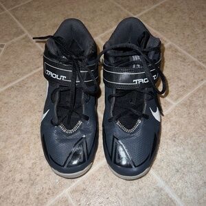 Nike fastflex trout sneakers cleats